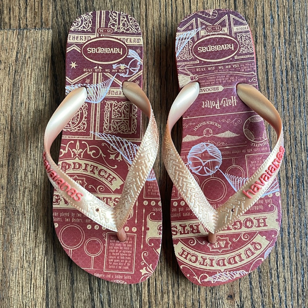 Harry Potter Havaianas Size 6W EUC